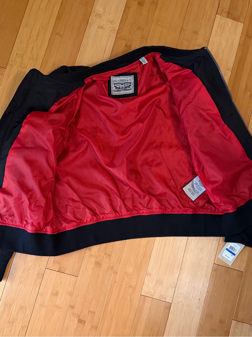 Levi's Womens NWT Black Bomber Jacket - Picture 4 of 7